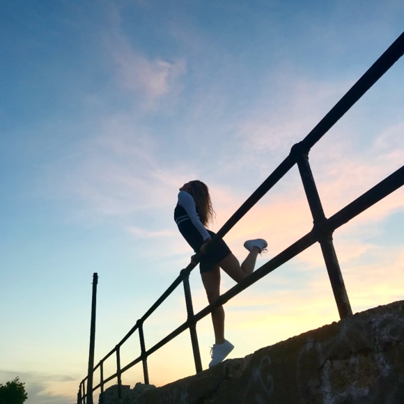 Meet your Posher, Sarah - Picture 1 of 1